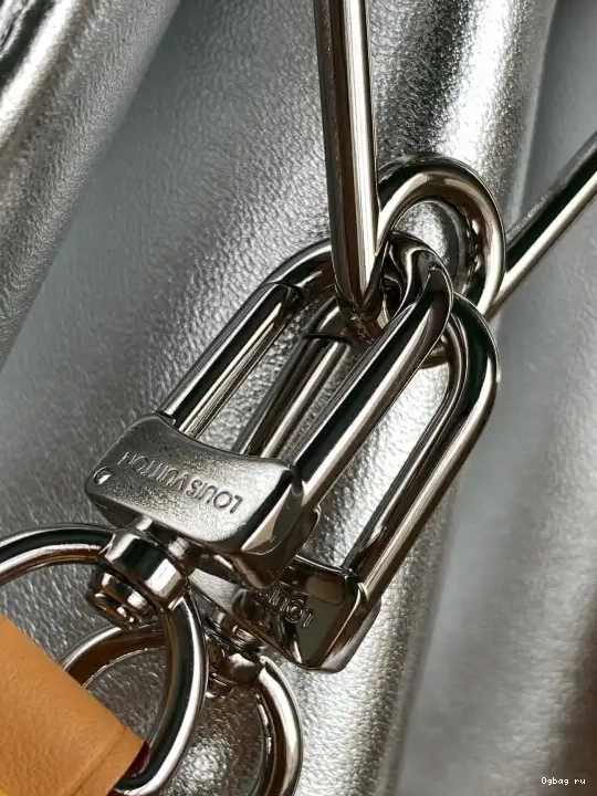 LOUIS COUSSIN PM VUITTON 0601